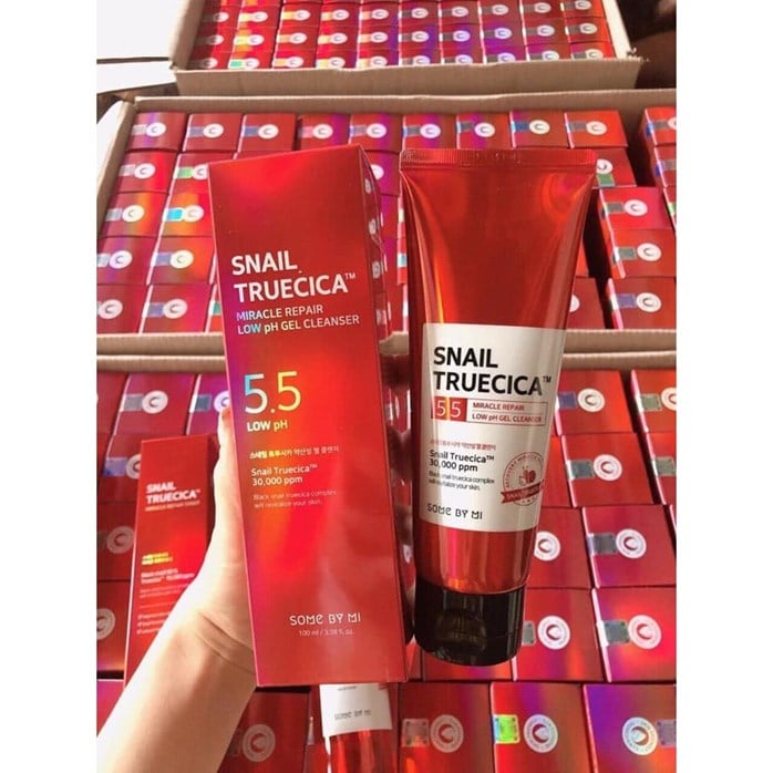 SOME BY MI Snail Truecica Miracle Repair Low PH Gel Cleanser