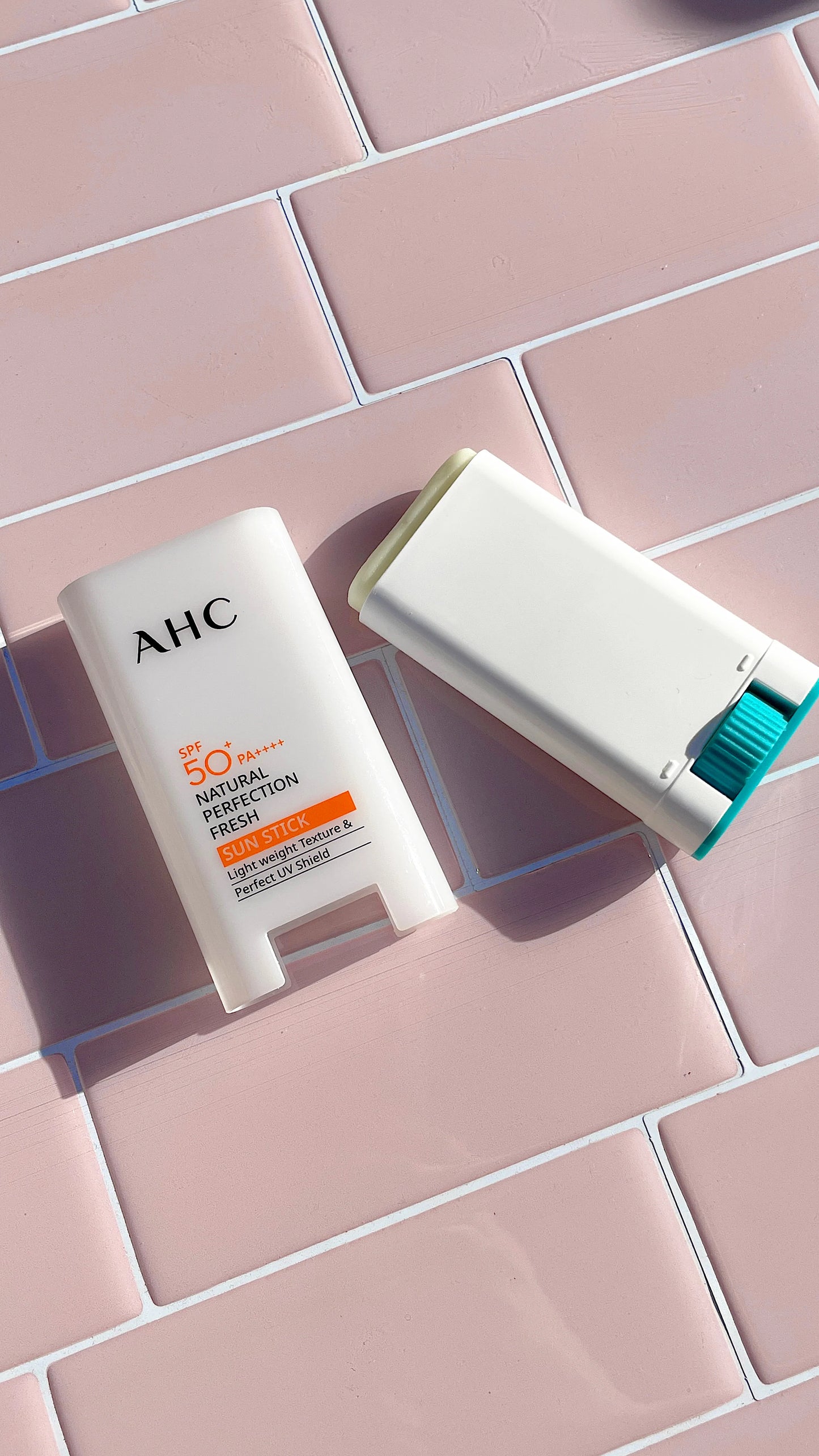 AHC Natural Perfection Fresh Sun Stick Protector solar en barra SPF 50+PA++++